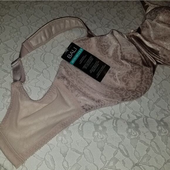 BALI satin tracings minimizer underwire bra style 3562 NWT - Picture 10 of 10